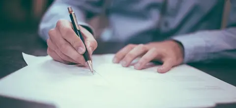 Pohledávka nestačí, exekuční titul je předpokladem exekuce
