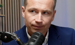 Dubaj je pozlátko. Právní systém a tradice Anglie jsou víc než slunce. Adam Wojnar